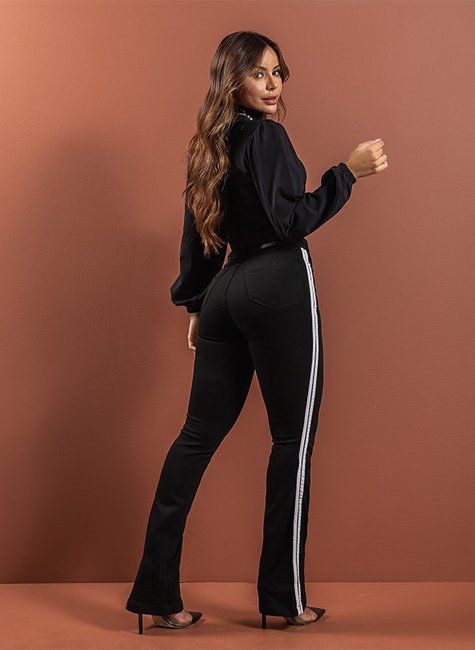 03 calca feminina bootcut com listras laterais black