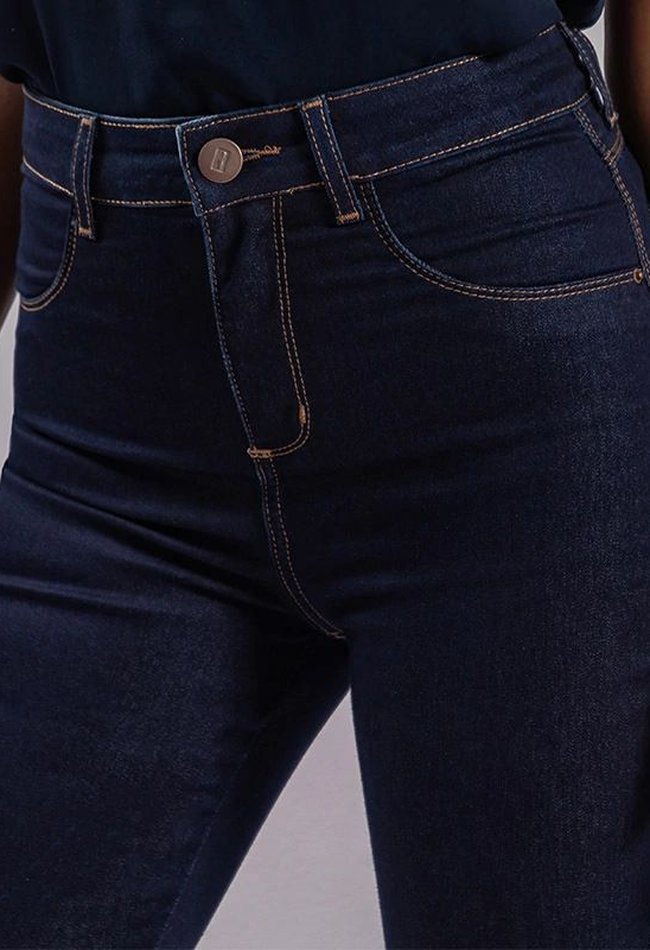 0f26f92a 4f3a 4f03 a303 40616a3b85ea